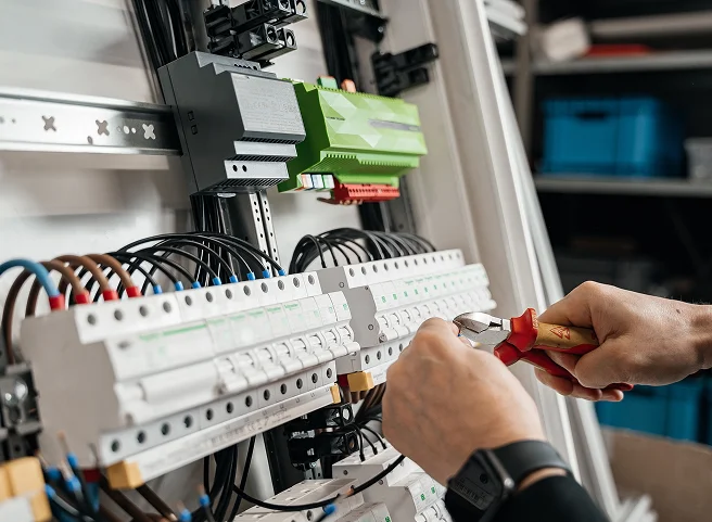 Network cable wiring services in Coral Springs