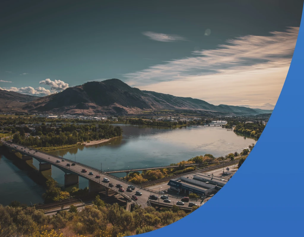 Business owner meeting with a business telecom provider in Kamloops for service planning