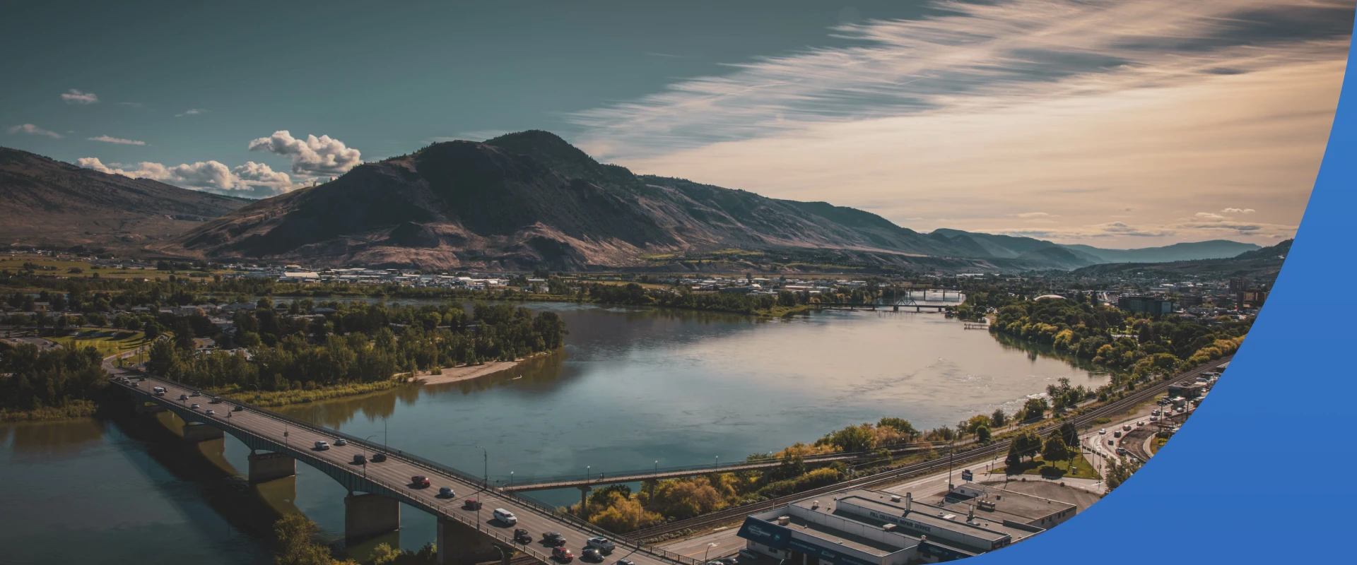 Business owner meeting with a business telecom provider in Kamloops for service planning