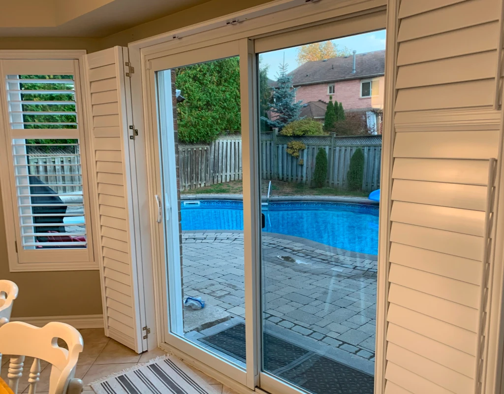 Window covering installation in Toronto home
