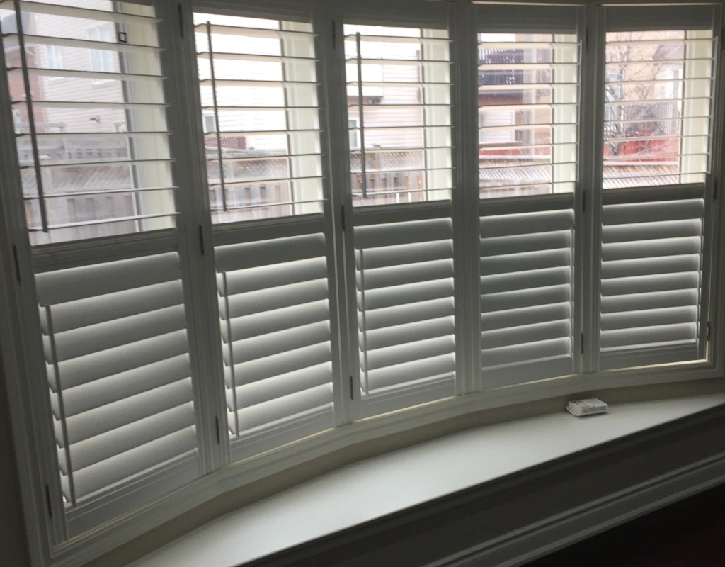 Custom blinds in Toronto living room