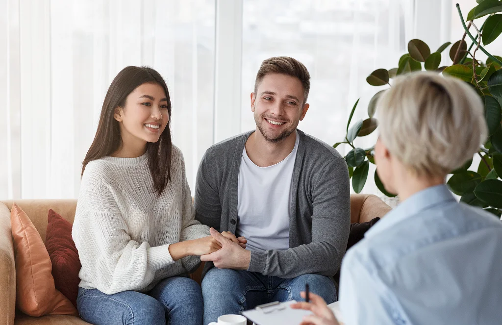 Partners attending couples relationship therapy in Toronto together