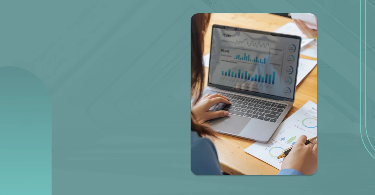 Professional bookkeeper in Burnaby meeting with a business owner