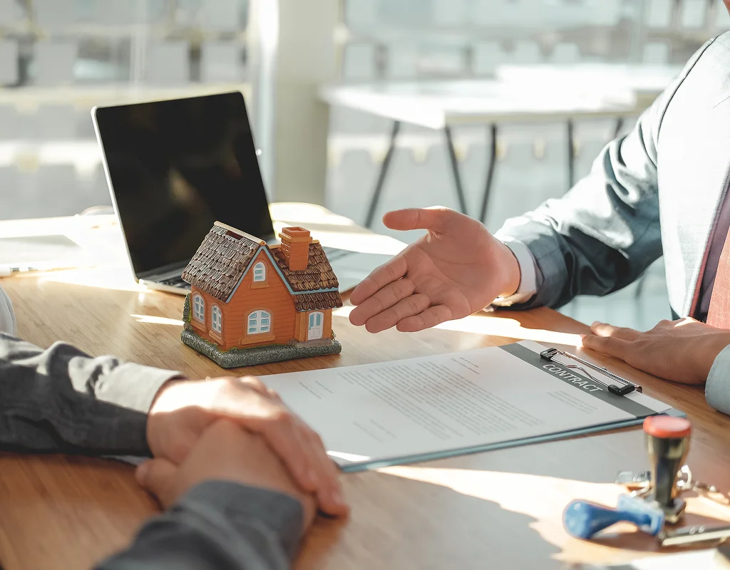 Financial and estate planning meeting with a business owner