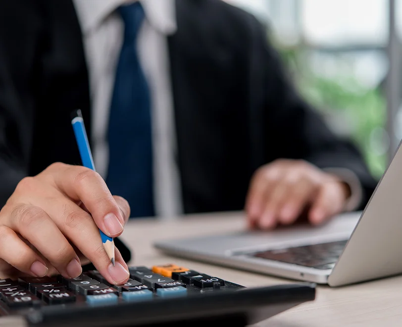 Accounting services in Boston meeting with a business owner