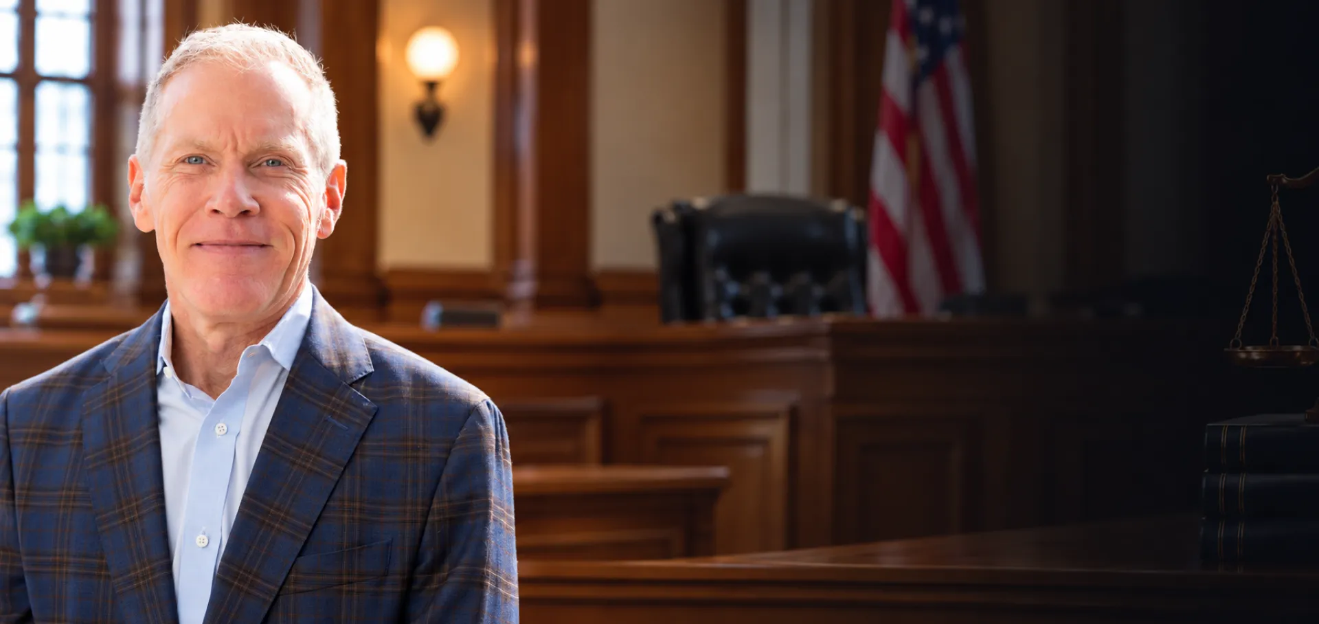 Dr. Peatman providing orthopedic and sports medicine expert witness services